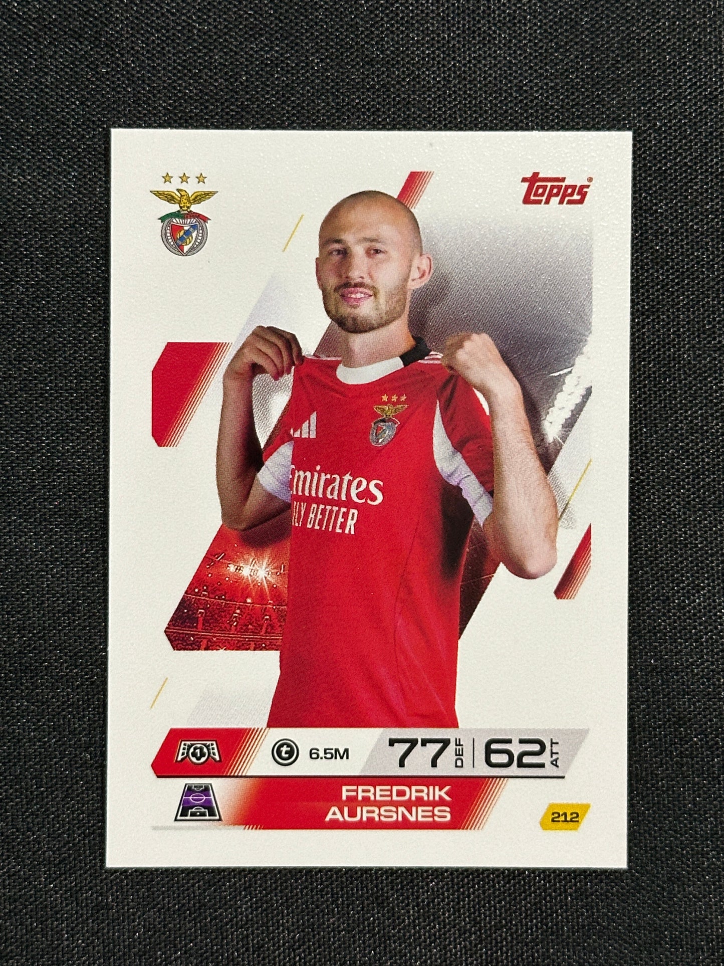 212 Fredrik Aursnes SL Benfica Base - Topps Match Attax 2025/26