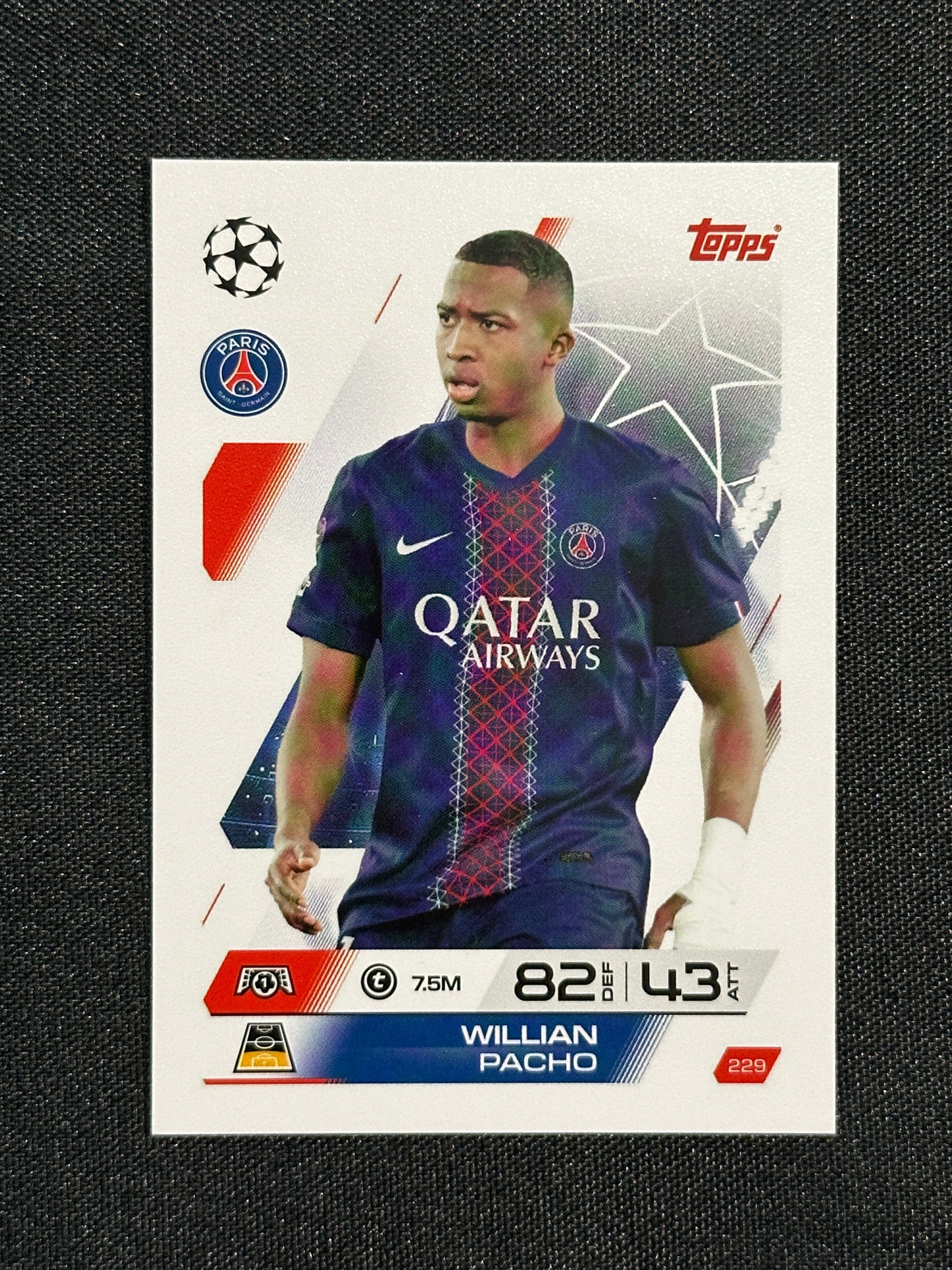229 Willian Pacho PSG Base - Topps Match Attax 2025/26