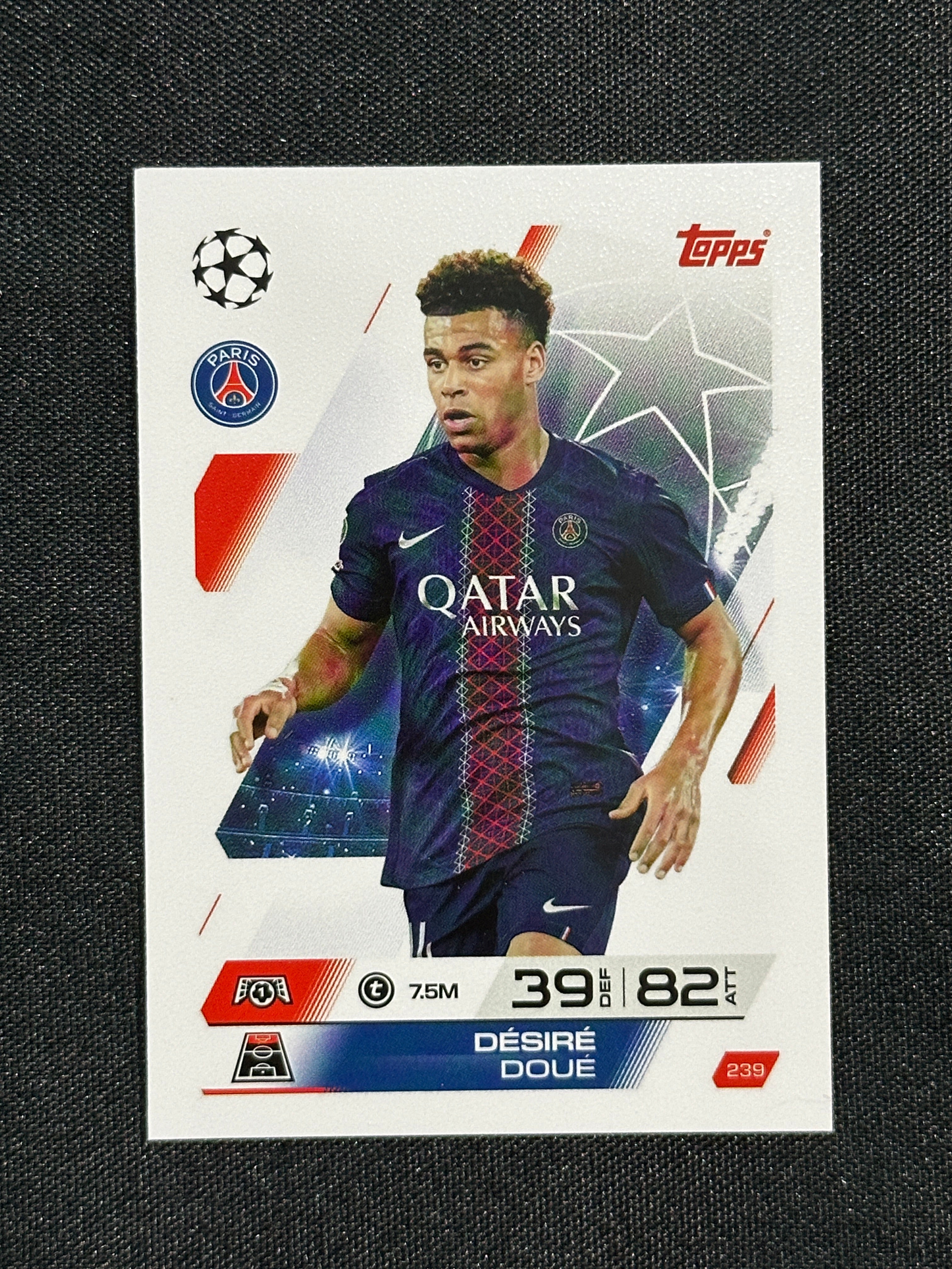 239 Désiré Doué PSG Base | Match Attax 2025/26 – LukeSolve.com