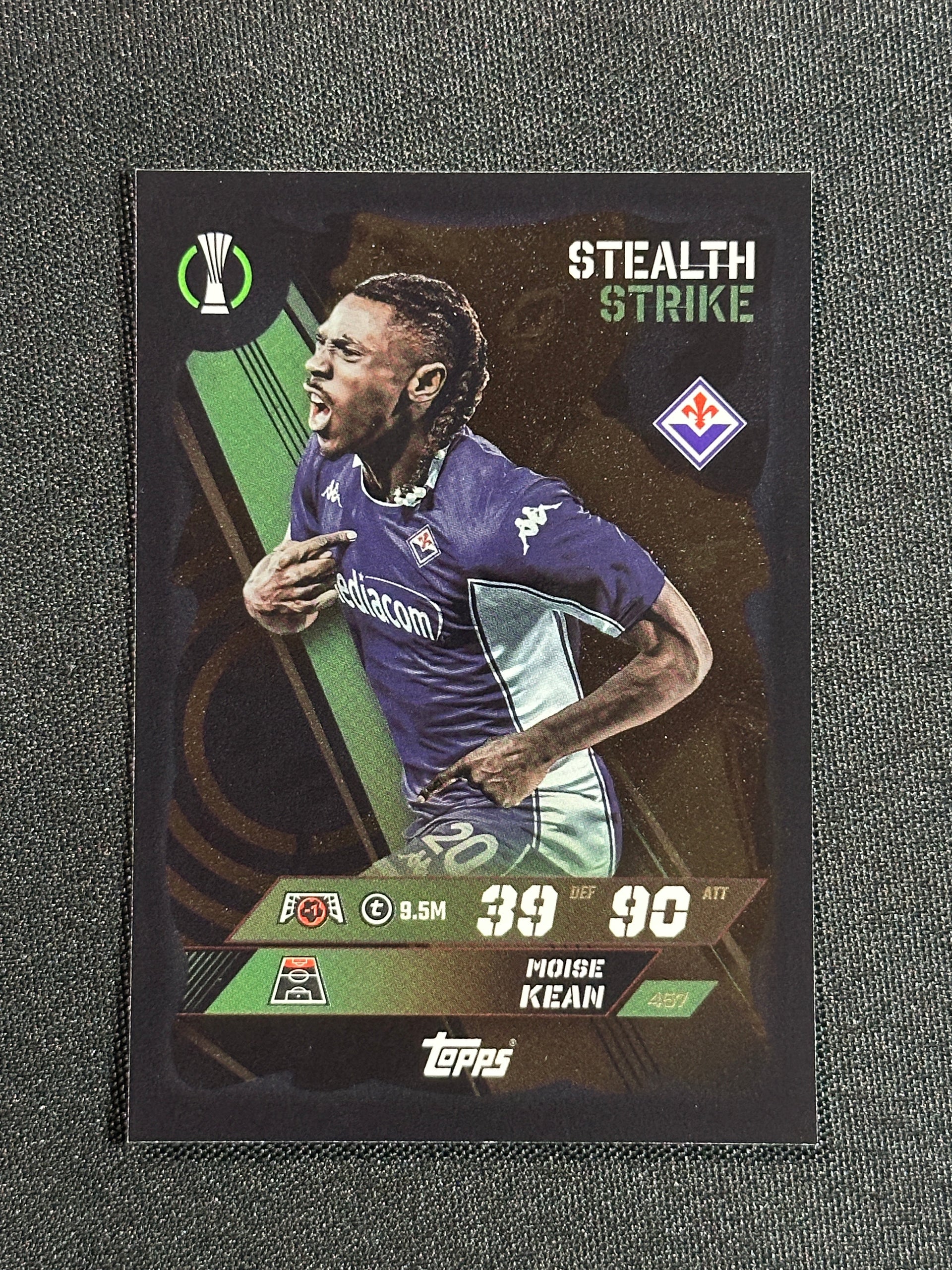 457 Moise Kean Fiorentina Stealth Strike - Topps Match Attax 2025/26