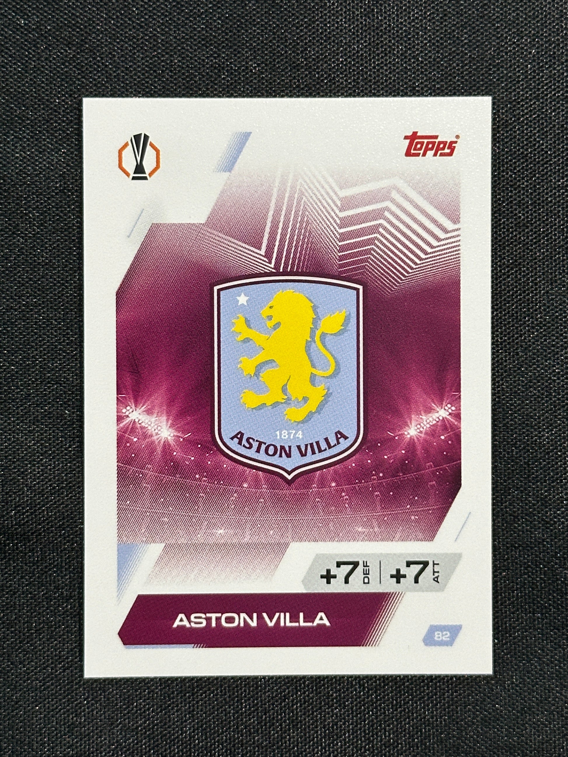 82 Team Badge Aston Villa Base - Topps Match Attax 2025/26