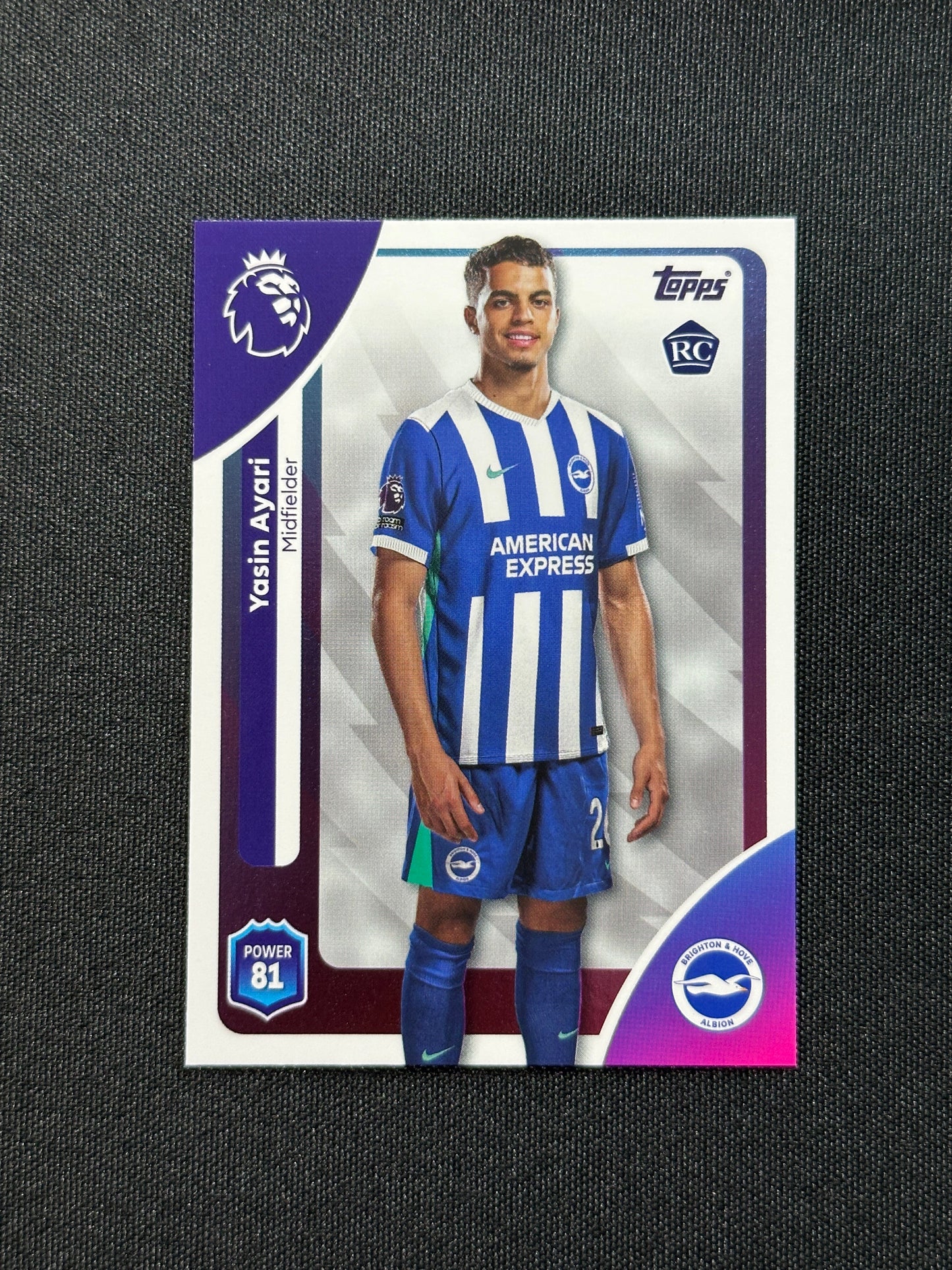 82 Yasin Ayari Brighton Base - Topps Premier League 2026