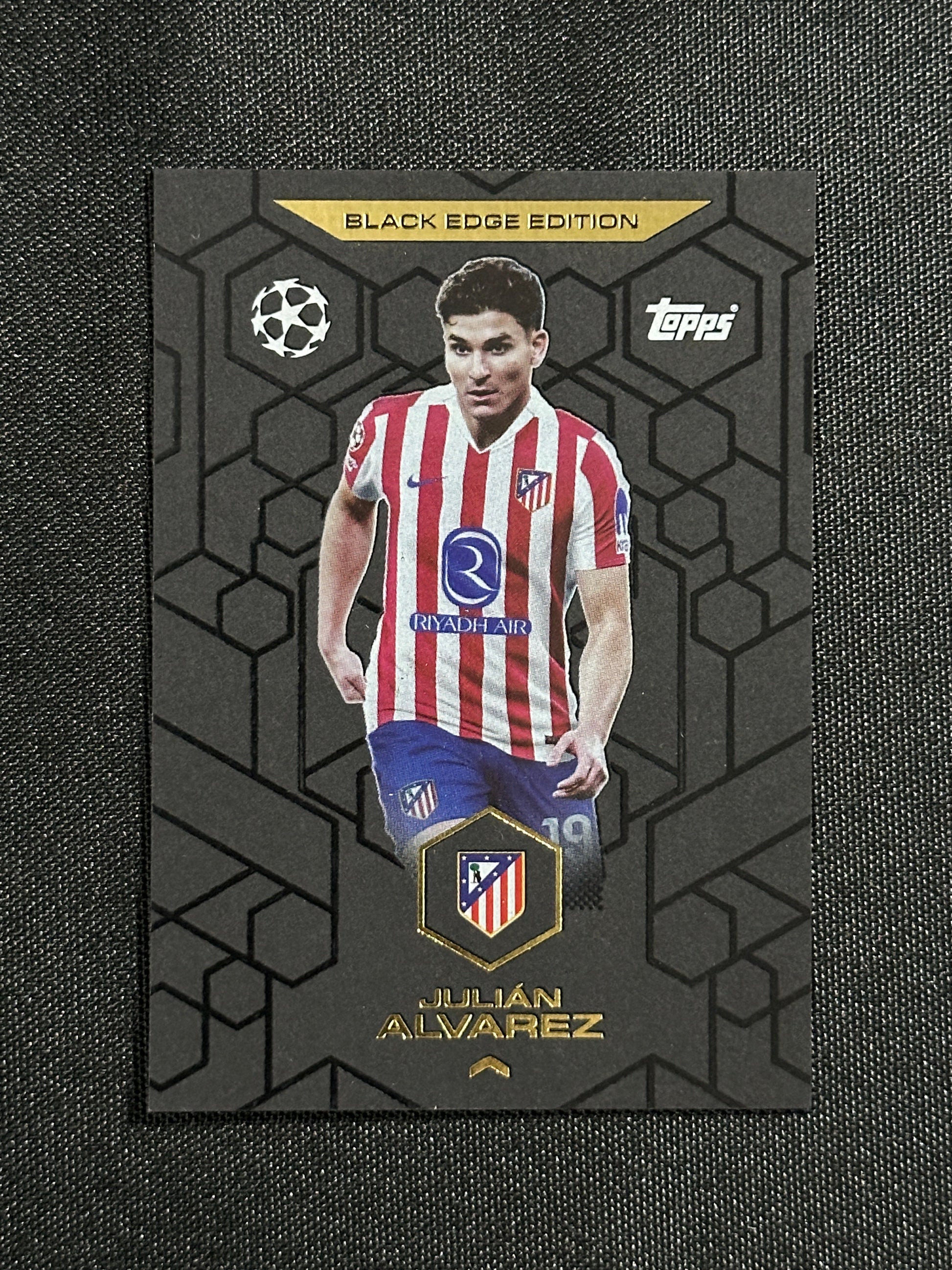 BE 5 Julián Alvarez Atletico Madrid Black Edge Edition - Topps Match Attax 2025/26