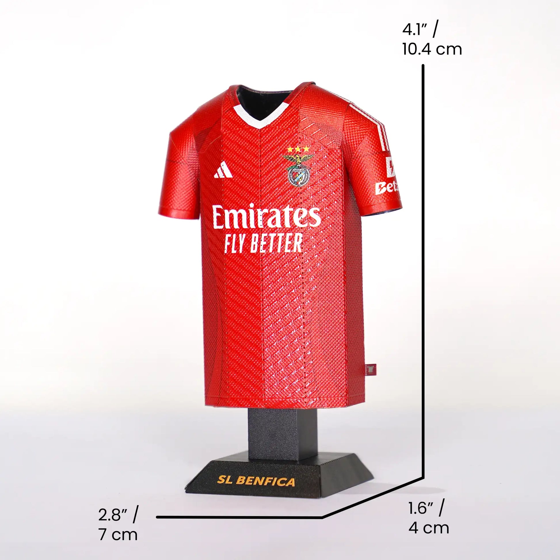 Benfica 24/25 home jersey collectible with measurements in centimetres