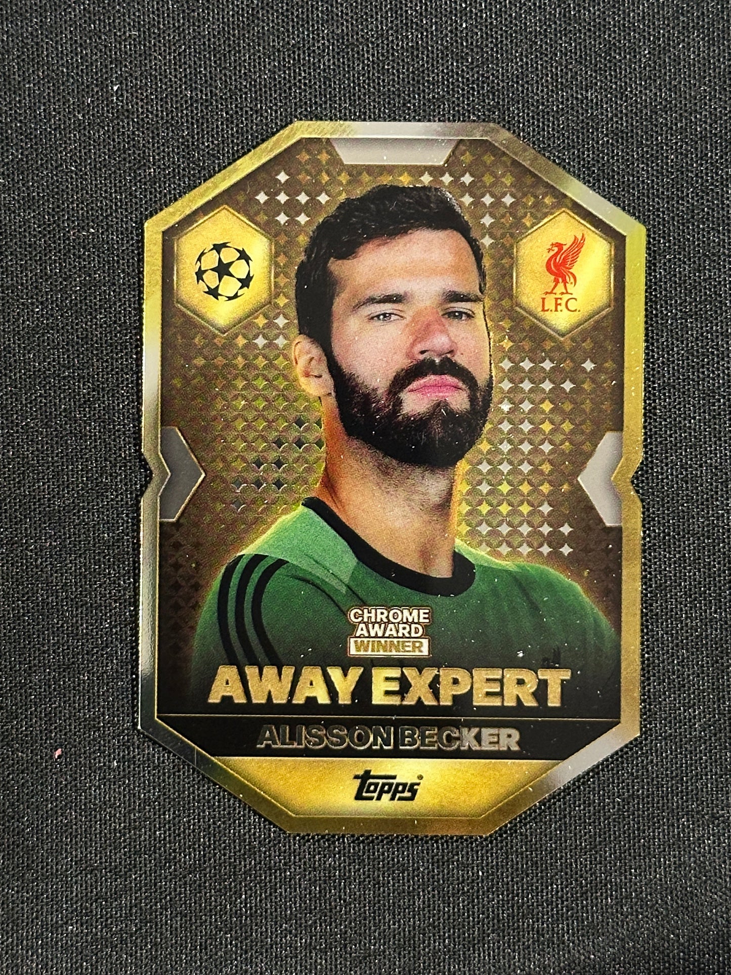 CA 17 Alisson Becker Liverpool Chrome Shield - Topps Match Attax 2025/26