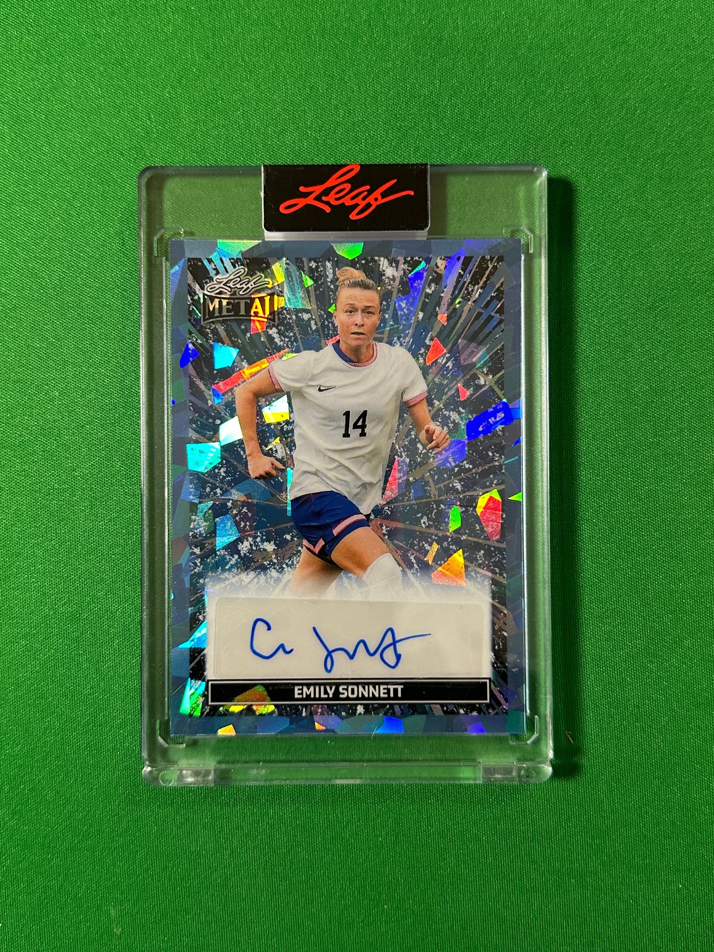 Emily Sonnett Autograph 6/7 USA Leaf Glory of the Game 2026 football card Front