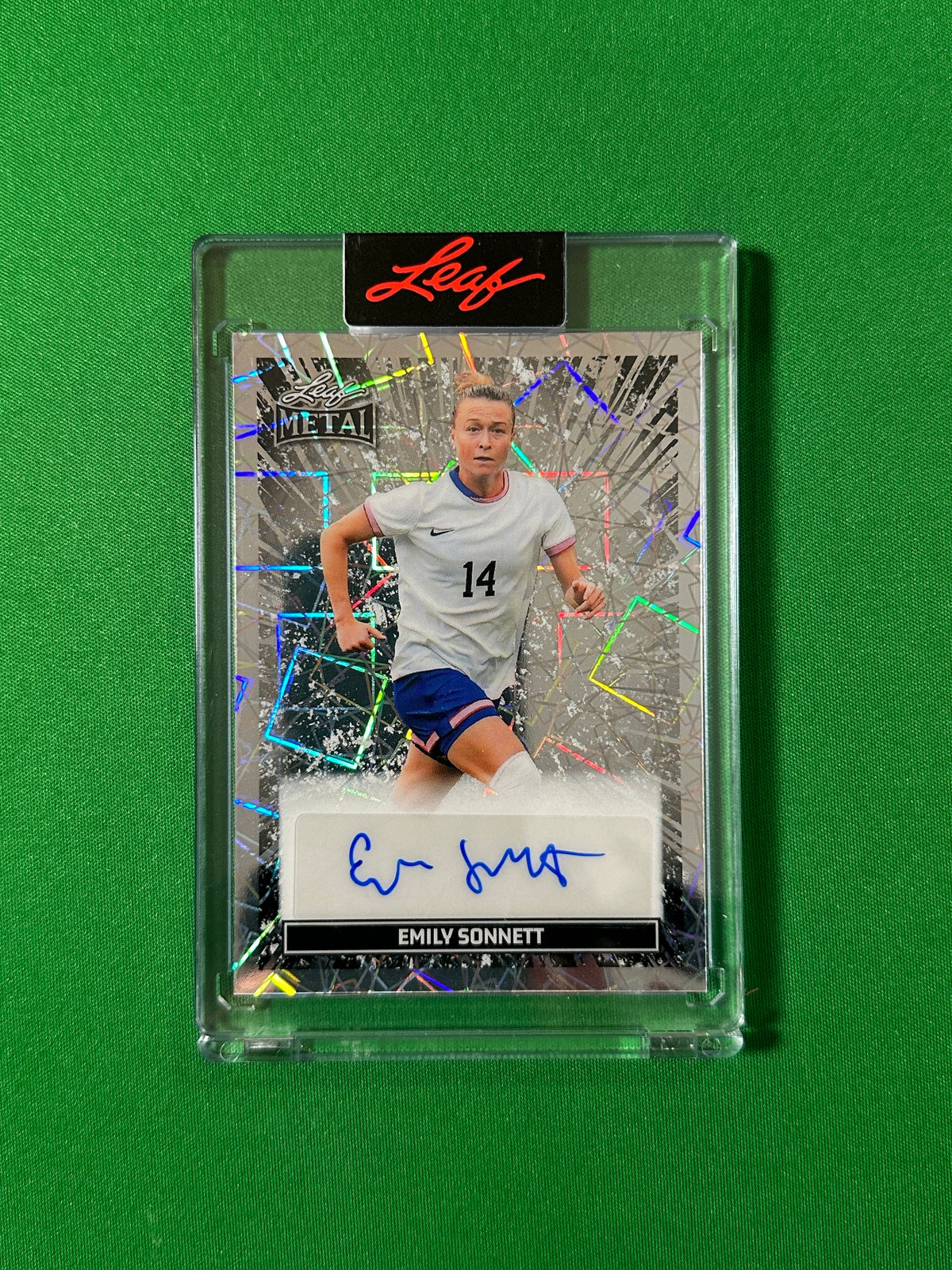 Emily Sonnett Autograph 7/10 USA Leaf Glory of the Game 2026 football card Front