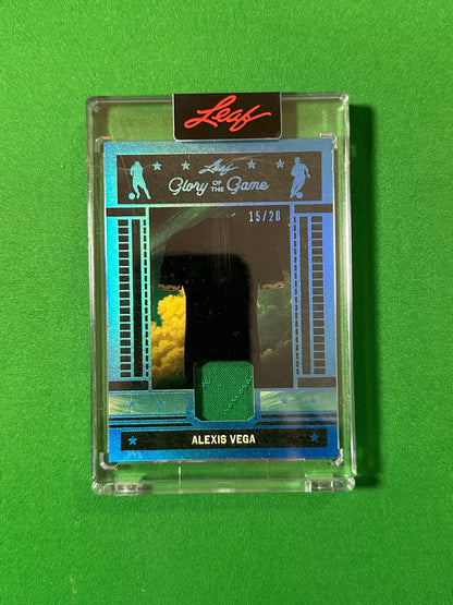 Alexis Vega Relic 15/20 Mexico Leaf Glory of the Game 2026 football card Front