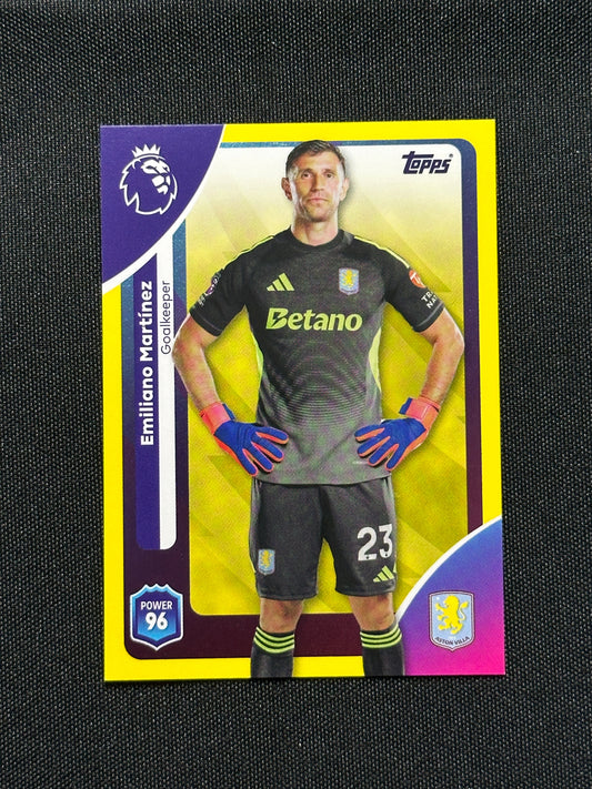 Emiliano Martinez Yellow Parallel Base - Topps Premier League 2026