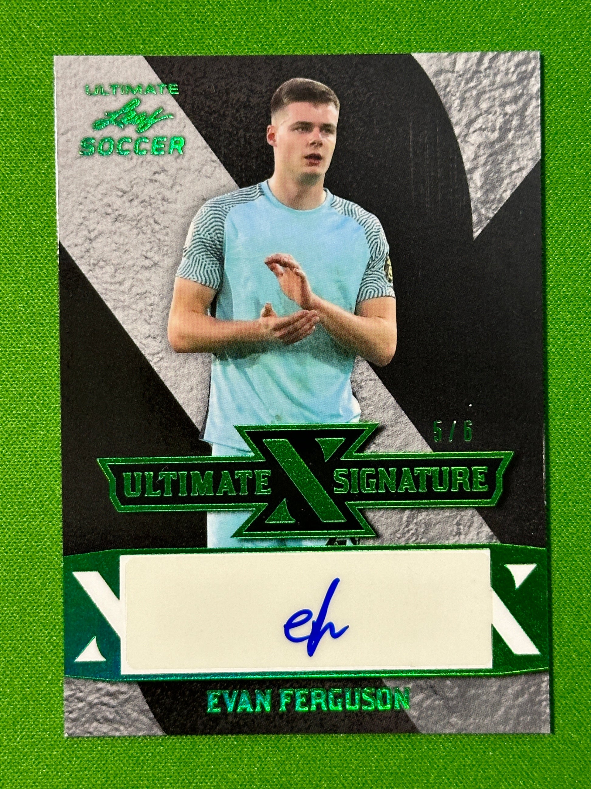 Evan-Ferguson-Autograph-5-6-Leaf-Ultimate-Soccer-20222