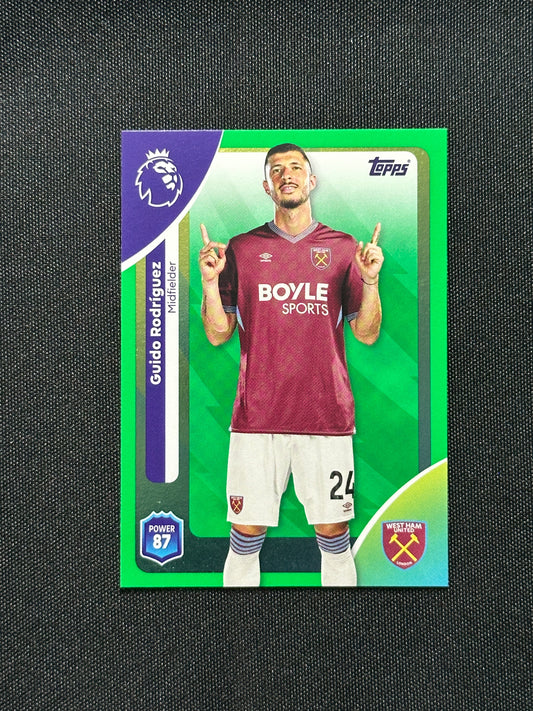 Guido Rodriguez Green Parallel Base - Topps Premier League 2026