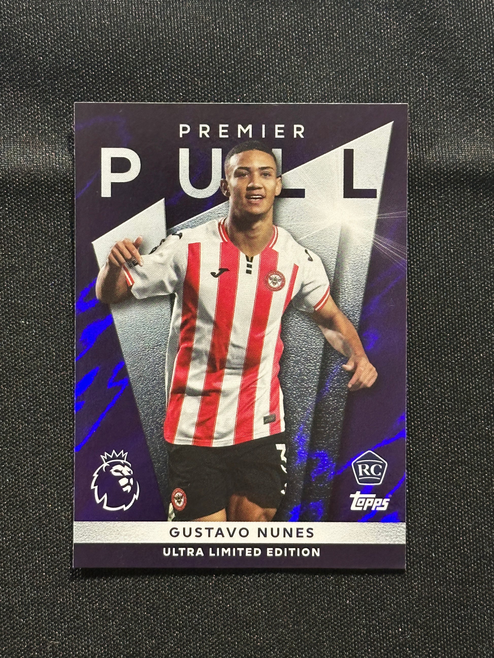 Gustavo Nunes Premier Pull Base - Topps Premier League 2026