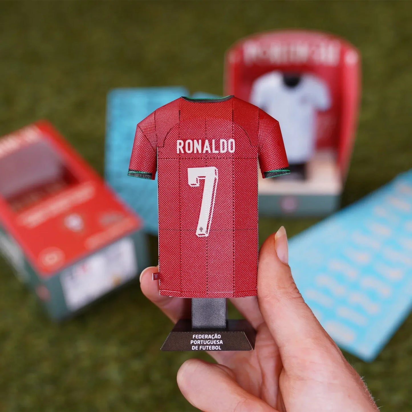 portugal kit 23/24 home jersey in hand with ronaldo 7