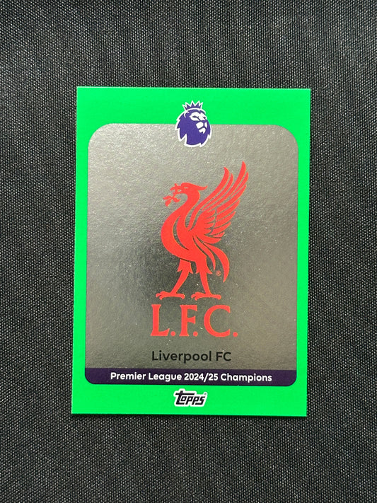 Liverpool Badge Green Parallel Base - Topps Premier League 2026