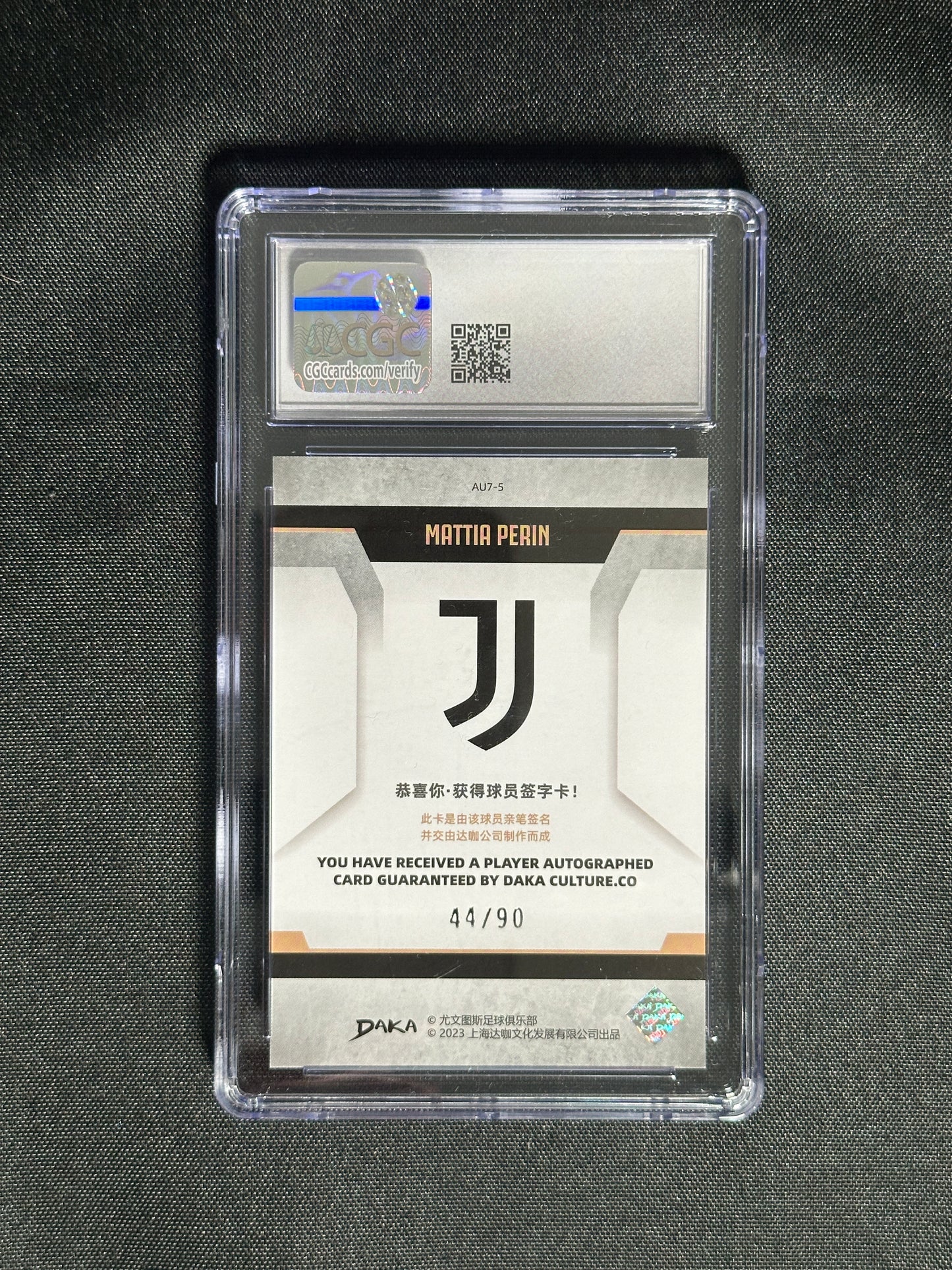 Mattia Perin On-Card Autograph 44/90 - DAKA Juventus 2023