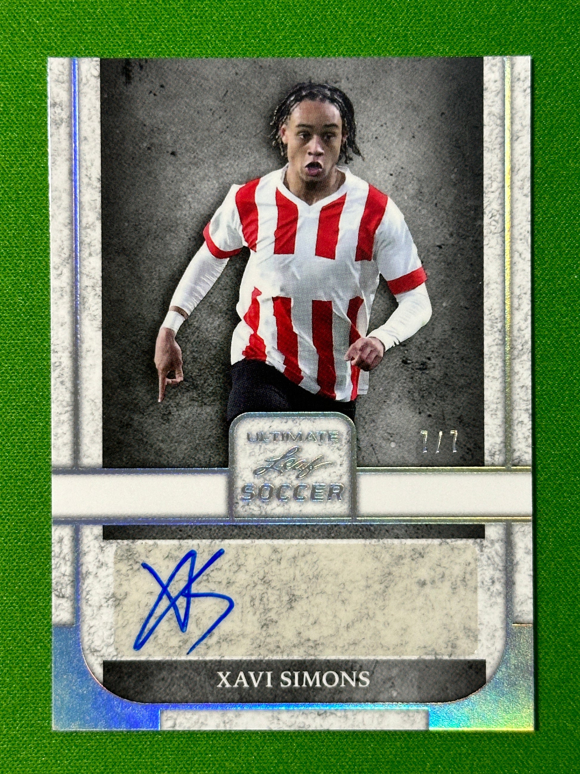 Xavi-Simons-Autograph-7-7-Leaf-Ultimate-Soccer-20222
