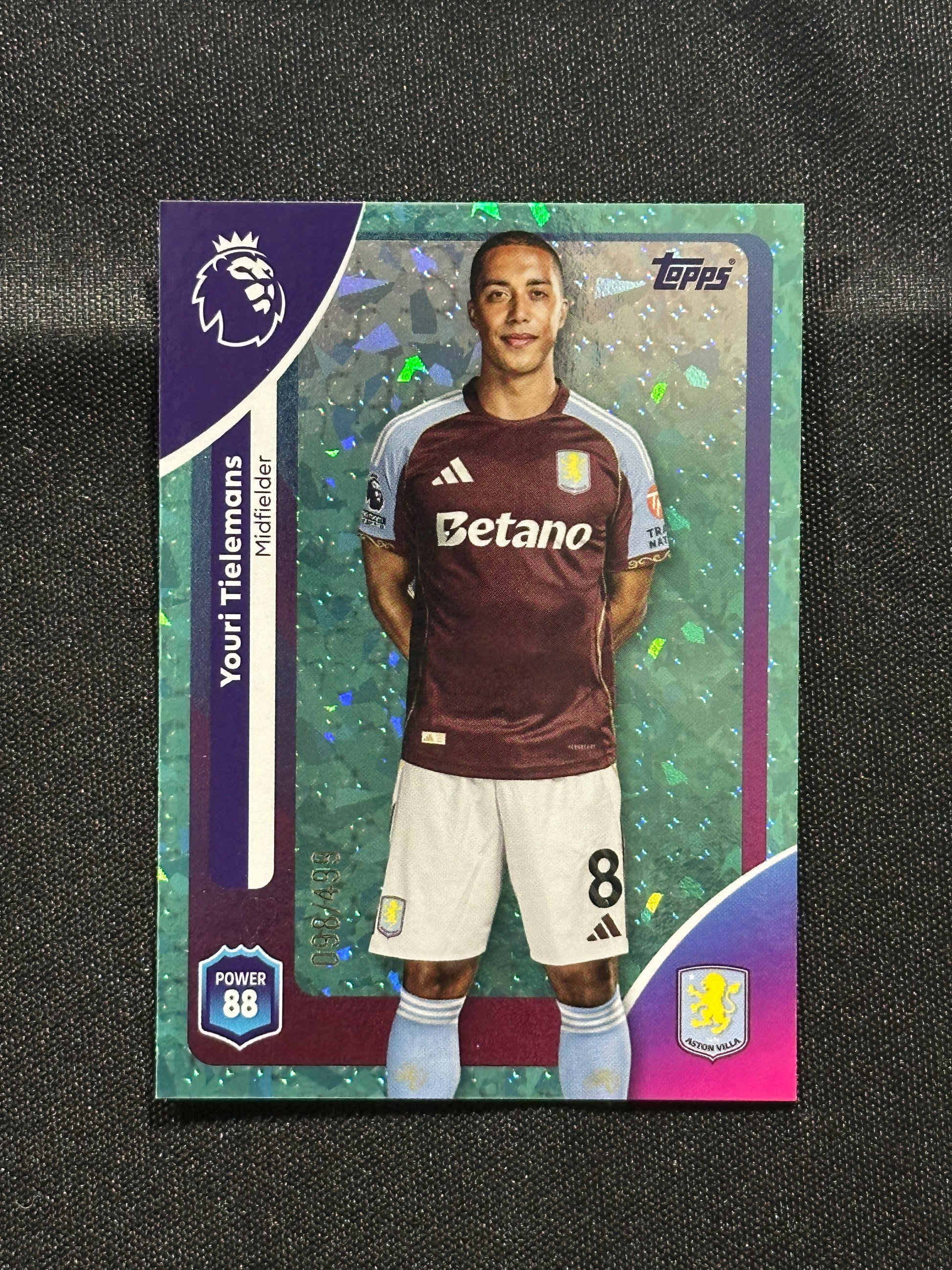 Youri Tielemans Numbered Parallel 098/499 - Topps Premier League 2026