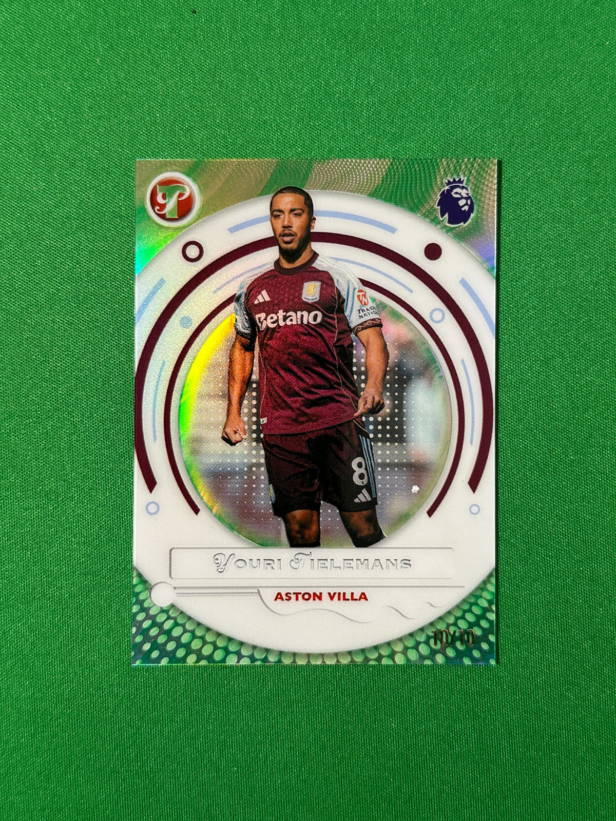 Youri Tielemans Parallel 10/10 Aston Villa Topps PL Pristine 2025/26 football card