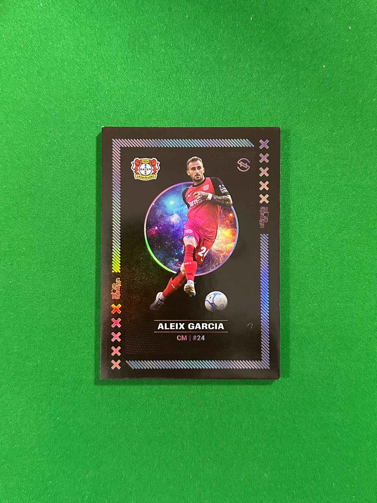 Aleix Garcia Numbered Parallel 78/99 - Ultimate Dropz Bayer 04 Leverkusen Supernova 2024 - front