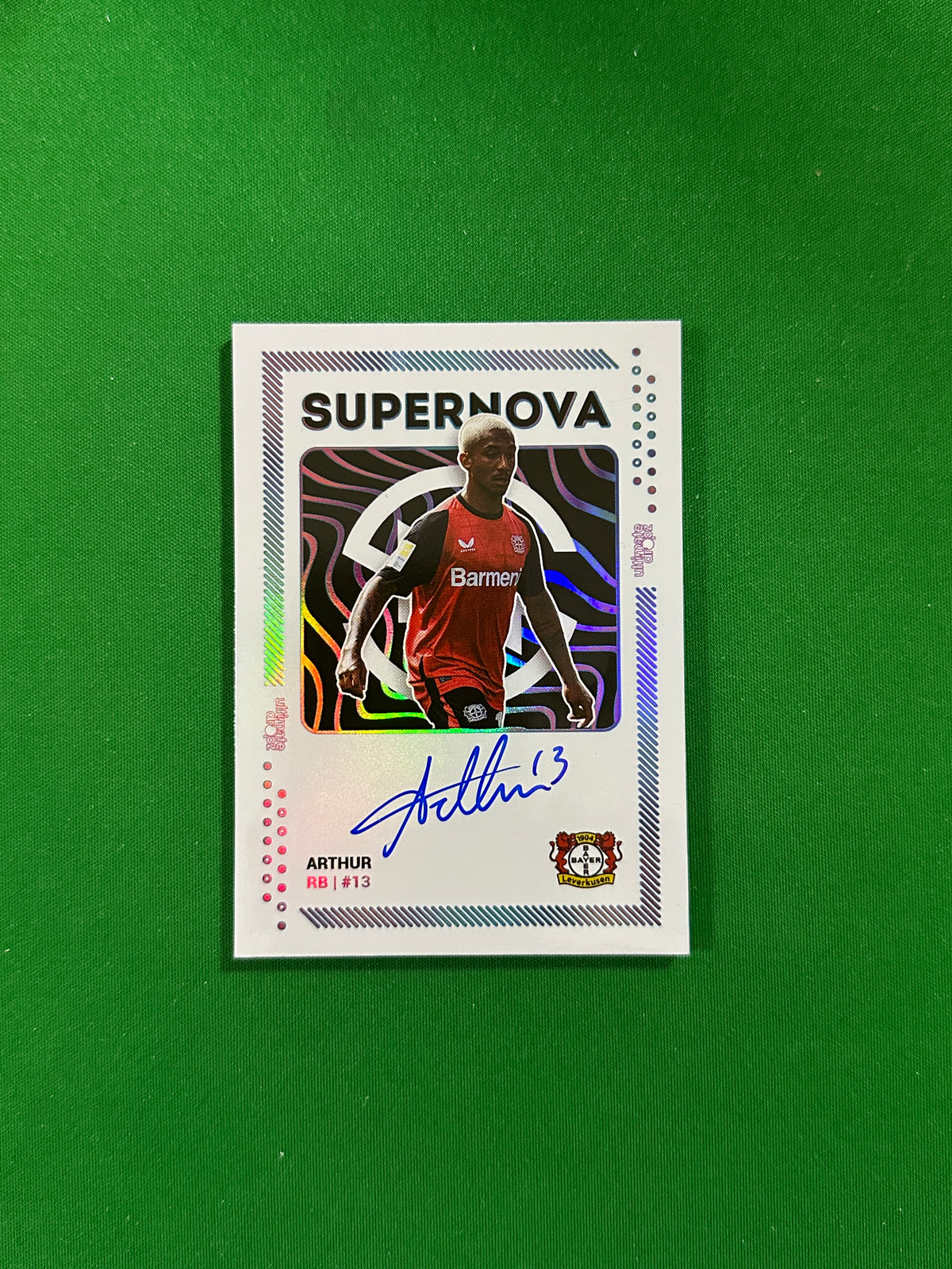 Arthur On-card Autograph 23/26 - Ultimate Dropz Bayer 04 Leverkusen Supernova 2024 - front