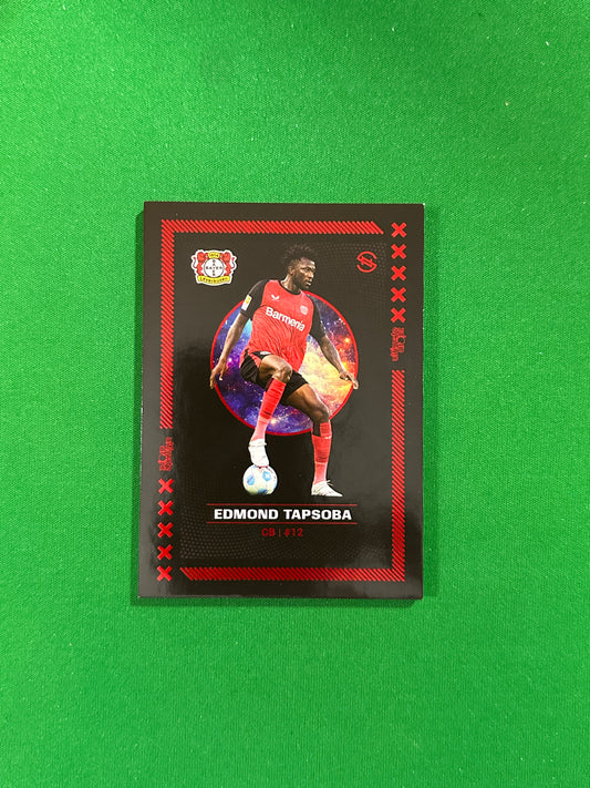 Edmond Tapsoba Numbered Parallel 12/27 - Ultimate Dropz Bayer 04 Leverkusen Supernova 2024 - front