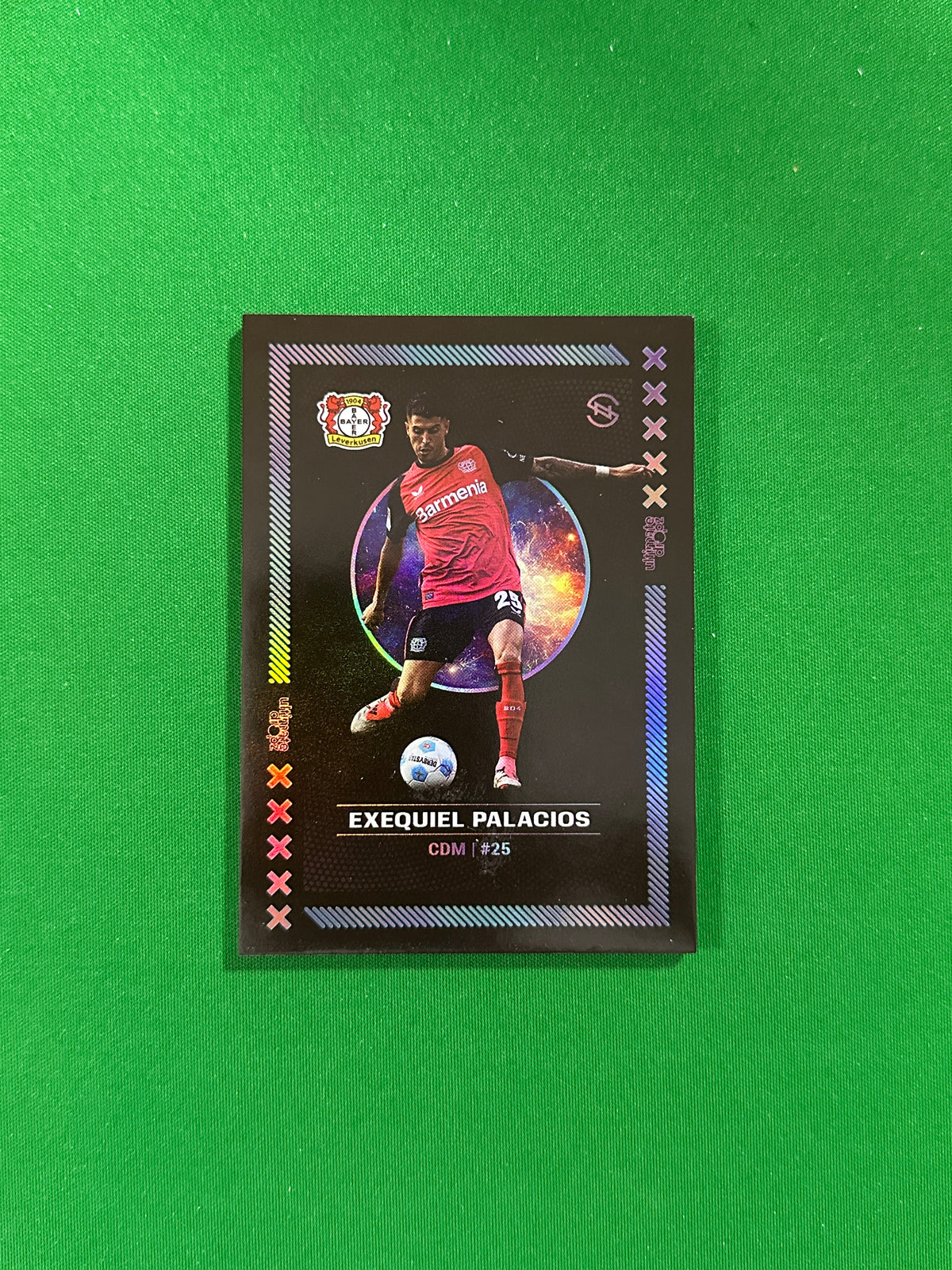 Exequiel Palacios Numbered Parallel 27/99 - Ultimate Dropz Bayer 04 Leverkusen Supernova 2024 - front