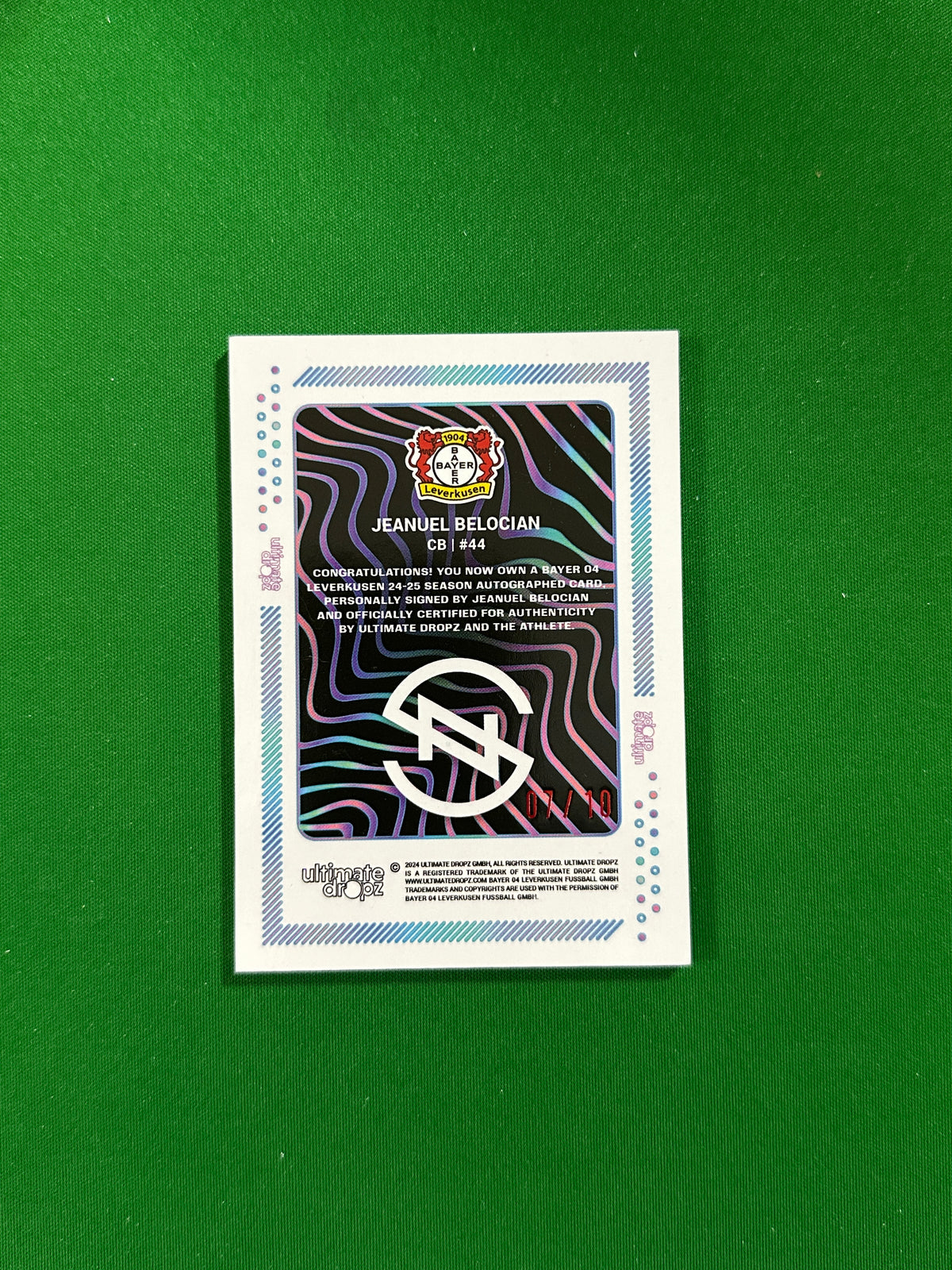 Jeanuël Belocian On-card Autograph 07/10 - Ultimate Dropz Bayer 04 Leverkusen Supernova 2024 - back