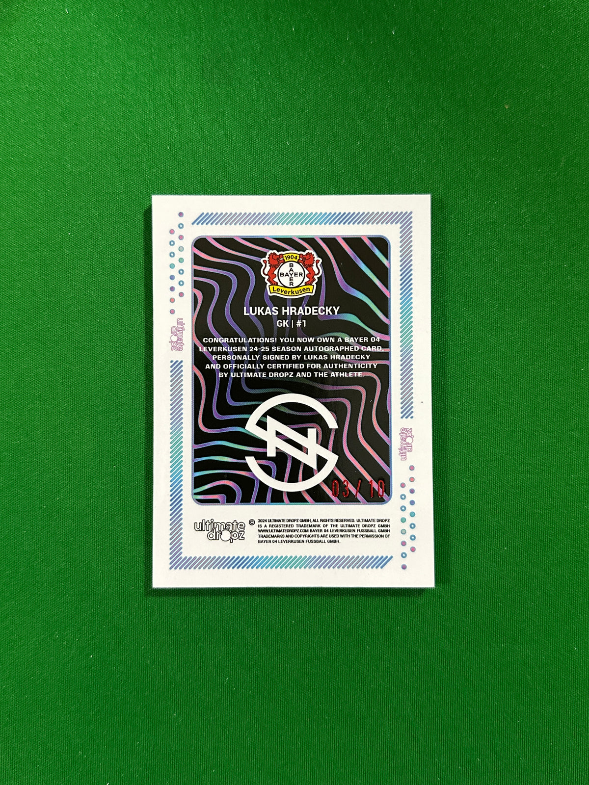 Lukas Hradecky On-card Autograph 03/10 - Ultimate Dropz Bayer 04 Leverkusen Supernova 2024 - back