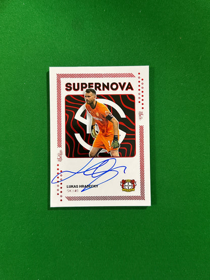 Lukas Hradecky On-card Autograph 07/10 - Ultimate Dropz Bayer 04 Leverkusen Supernova 2024 - front