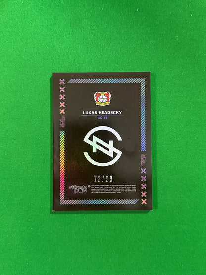 Lukas Hradecky Numbered Parallel 76/99 - Ultimate Dropz Bayer 04 Leverkusen Supernova 2024 - back