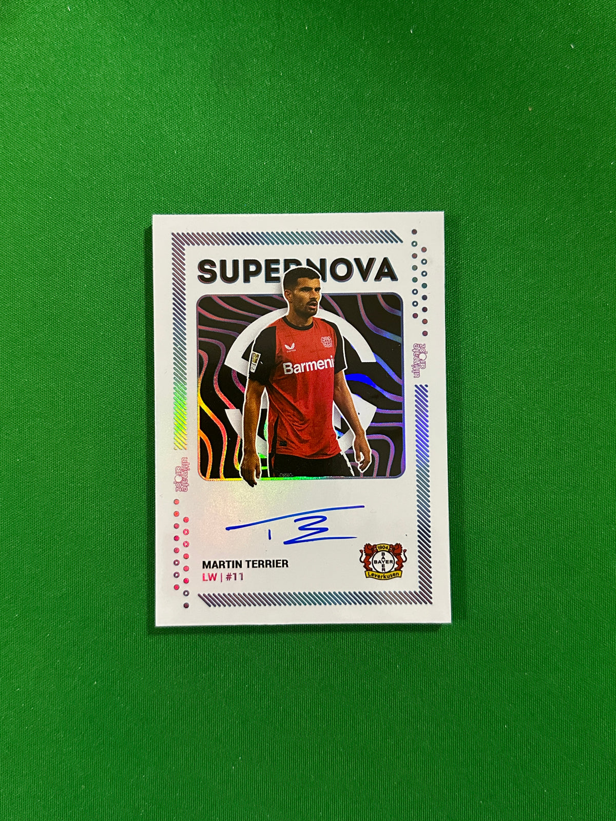 Martin Terrier On-card Autograph 23/26 - Ultimate Dropz Bayer 04 Leverkusen Supernova 2024 - front