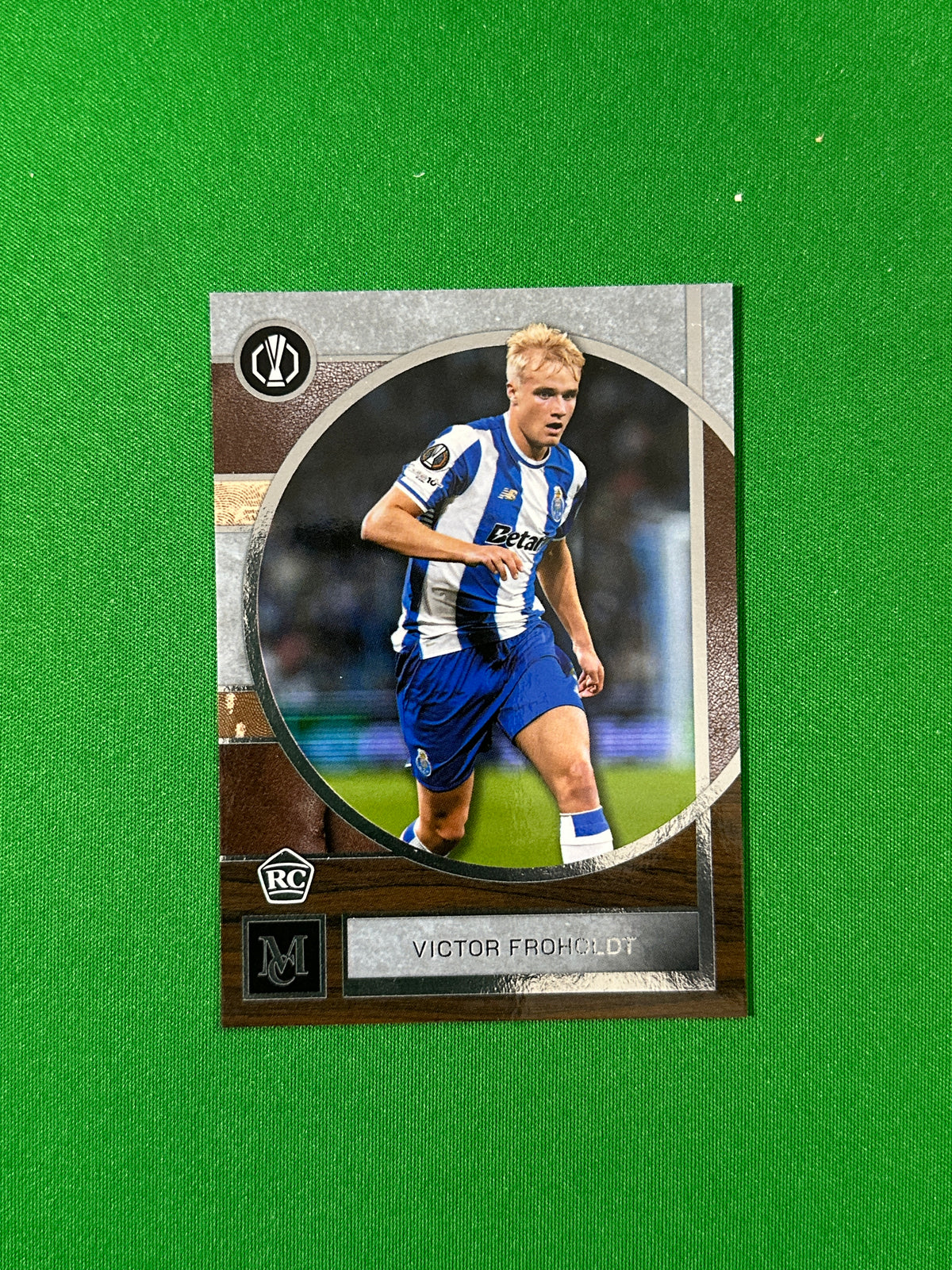 Victor Froholdt Topps Museum UEFA 2025/26 #25 — front